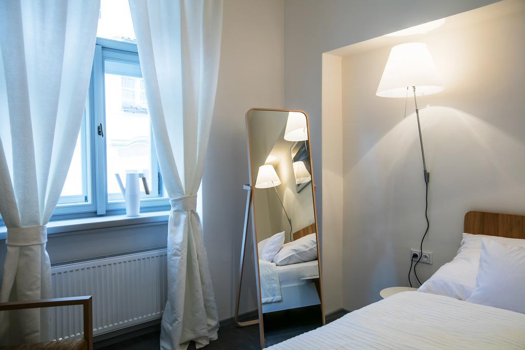 Apartments At The Blue Duckling Praha Eksteriør bilde