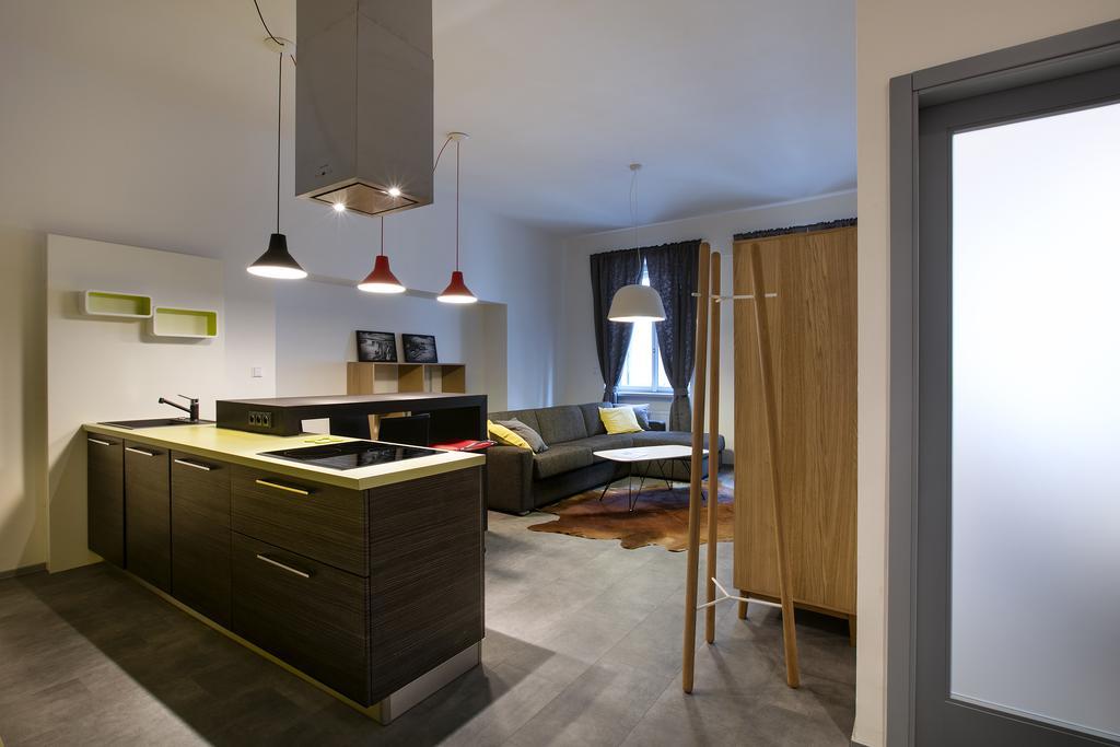 Apartments At The Blue Duckling Praha Eksteriør bilde