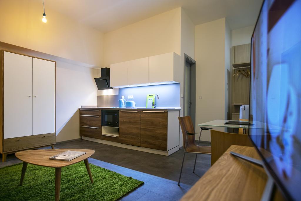 Apartments At The Blue Duckling Praha Eksteriør bilde