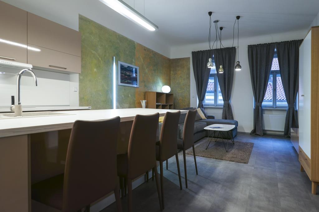 Apartments At The Blue Duckling Praha Eksteriør bilde