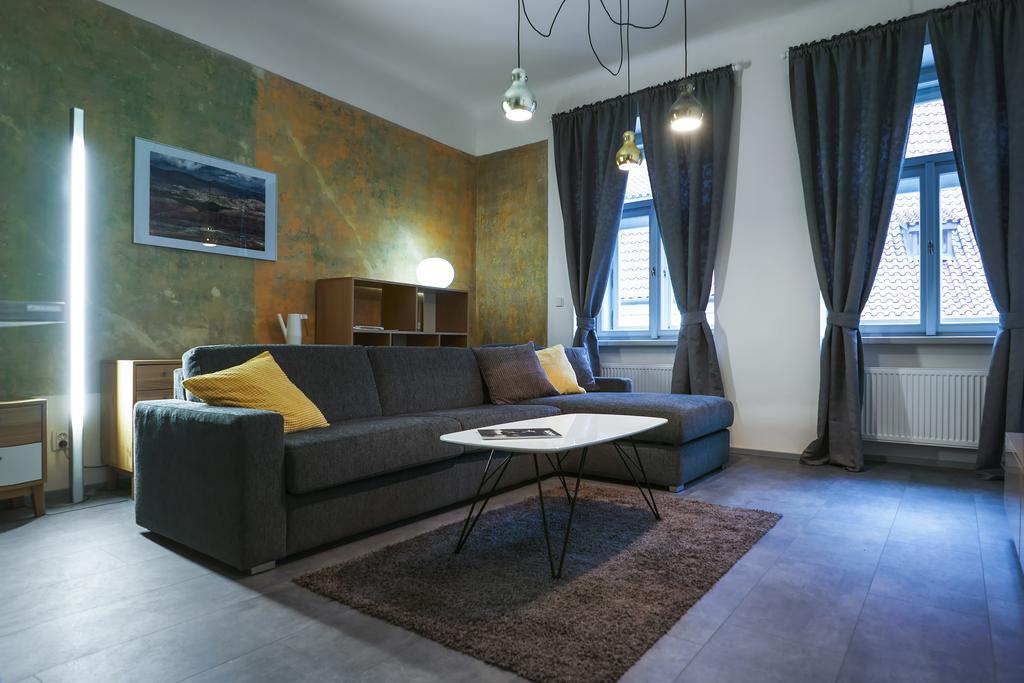 Apartments At The Blue Duckling Praha Eksteriør bilde