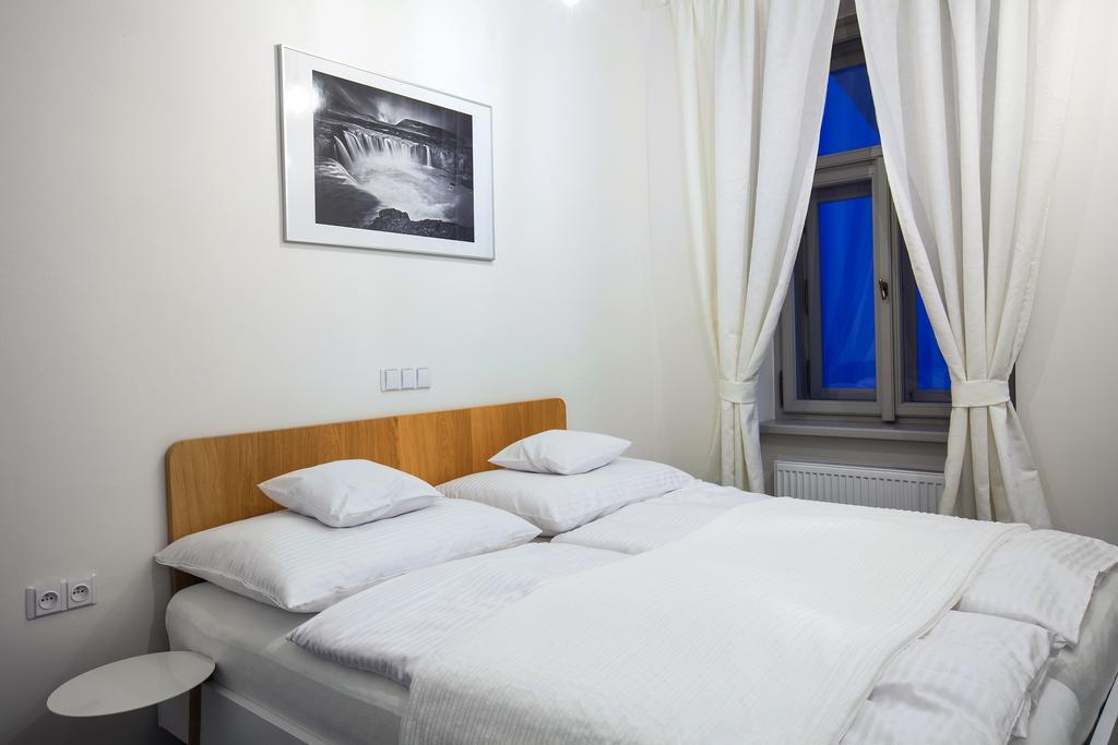 Apartments At The Blue Duckling Praha Eksteriør bilde
